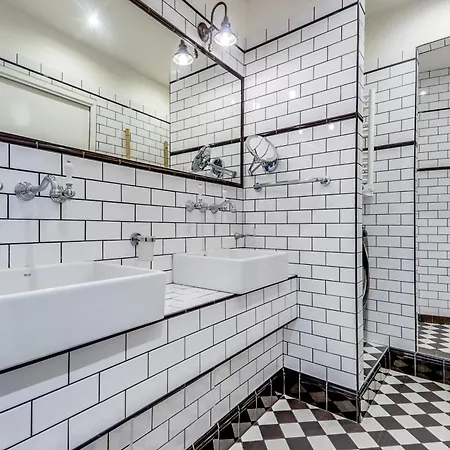 Ac & 10min From Marais & Fully Equipped Lägenhet