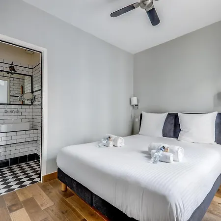 Ac & 10min From Marais & Fully Equipped Lägenhet *