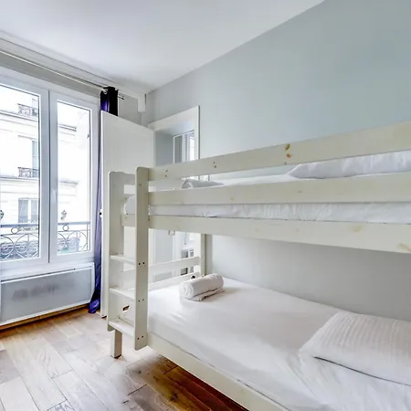 Ac & 10min From Marais & Fully Equipped