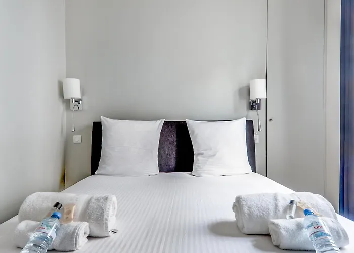 Ac & 10min From Marais & Fully Equipped *